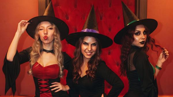 Best Witch Costumes for Women and Girls: Every Look, and What Comes in the Pack