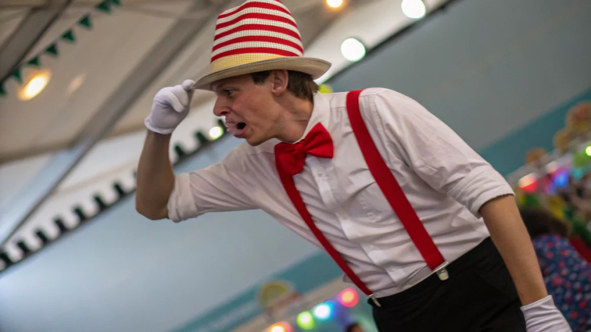 Cat in the Hat Costume: 5 DIY Ideas Kids Will Love